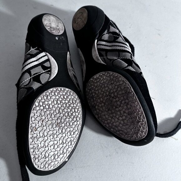 Coach Sneakers Size 8 EUC Logo Classic Monogram - Picture 5 of 8